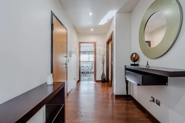 Apartamento T3 para Venda em Ramalhal Foto 4