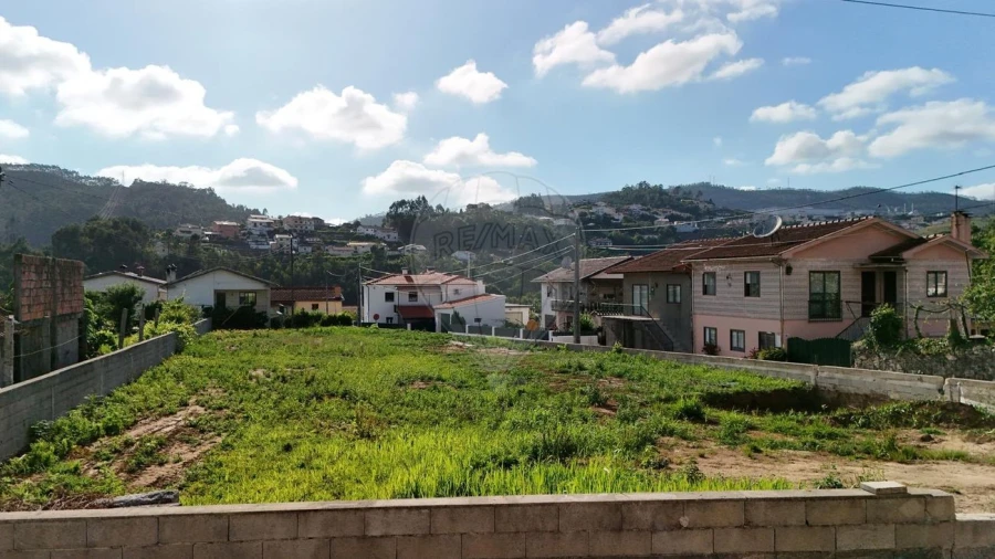 Terreno para Venda em São Pedro de Castelões Foto 4