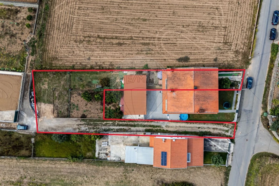 Moradia T4 para Venda em Valega Foto 23