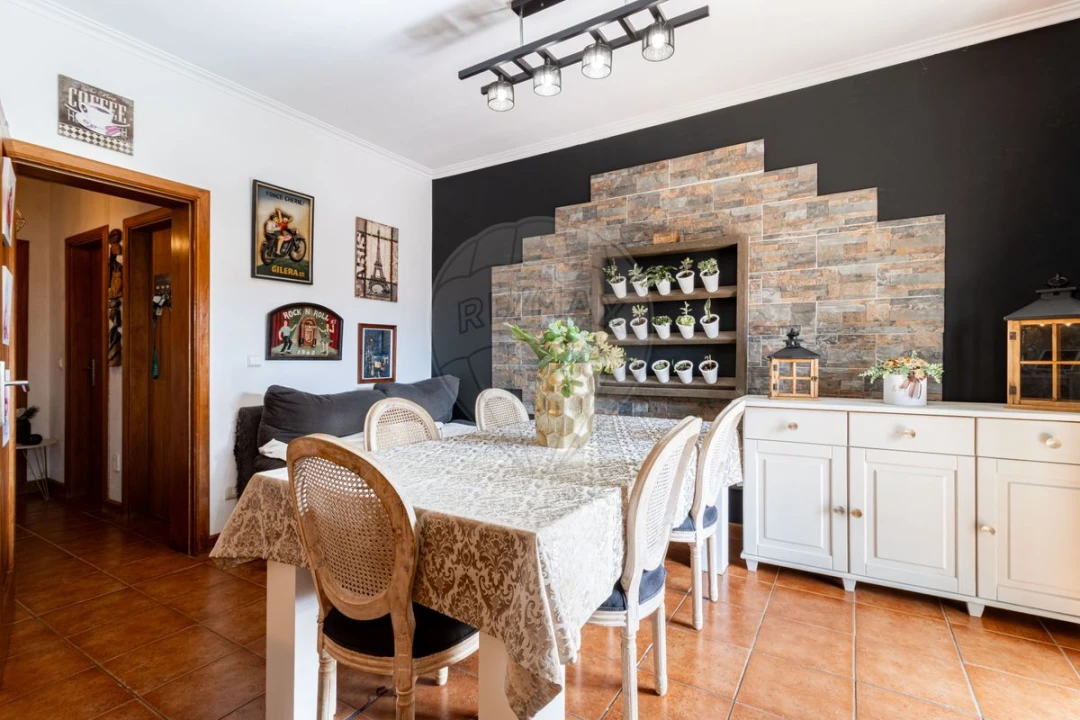 Moradia T4 para Venda em Valega Foto 5