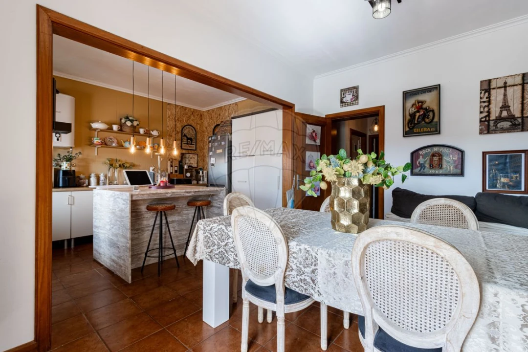 Moradia T4 para Venda em Valega Foto 6