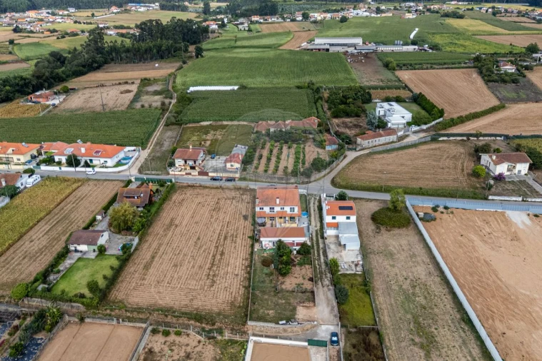 Moradia T4 para Venda em Valega Foto 22