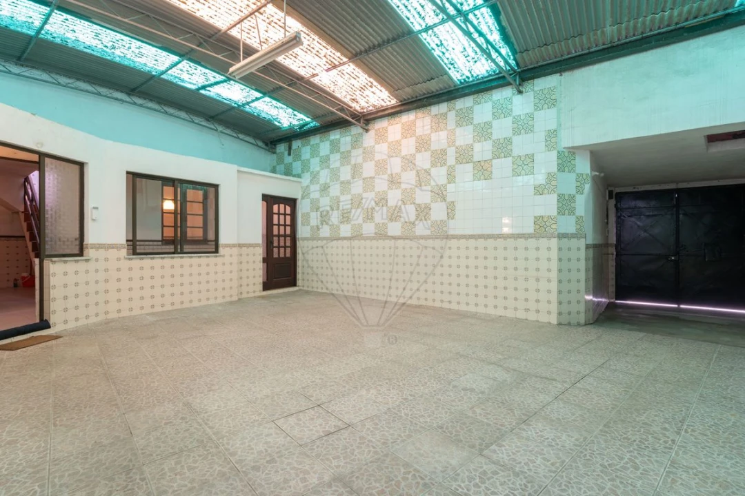 Moradia T4 para Venda em Oliveirinha Foto 46