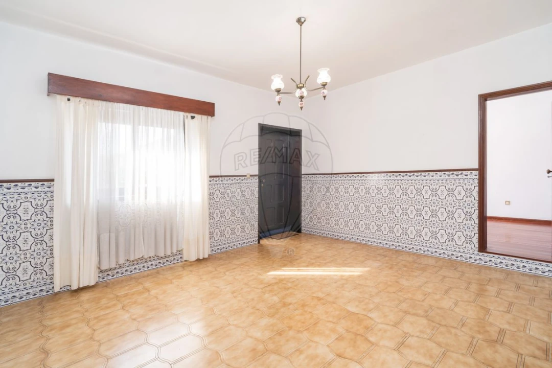 Moradia T4 para Venda em Oliveirinha Foto 9