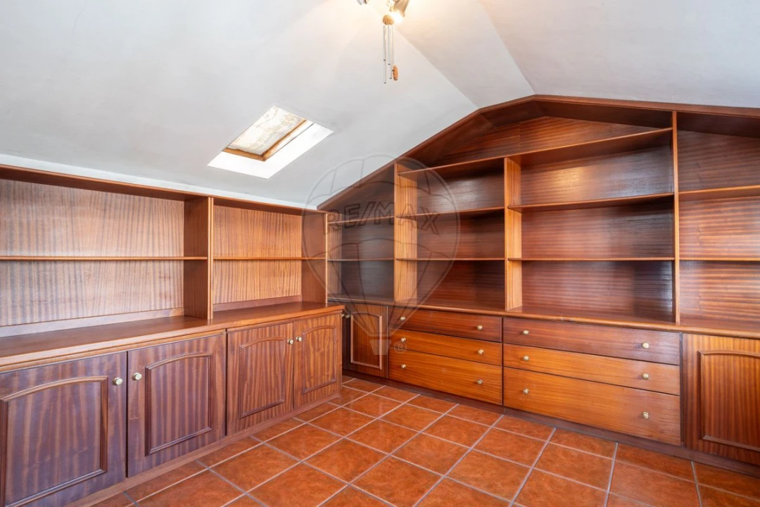 Moradia T4 para Venda em Oliveirinha Foto 29