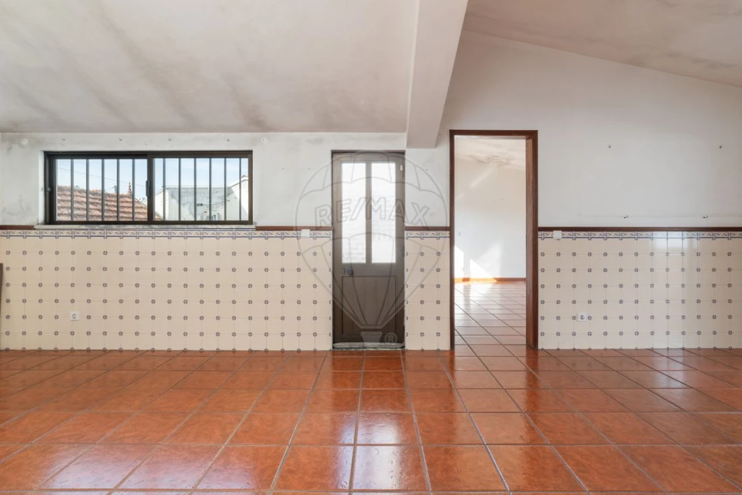 Moradia T4 para Venda em Oliveirinha Foto 27