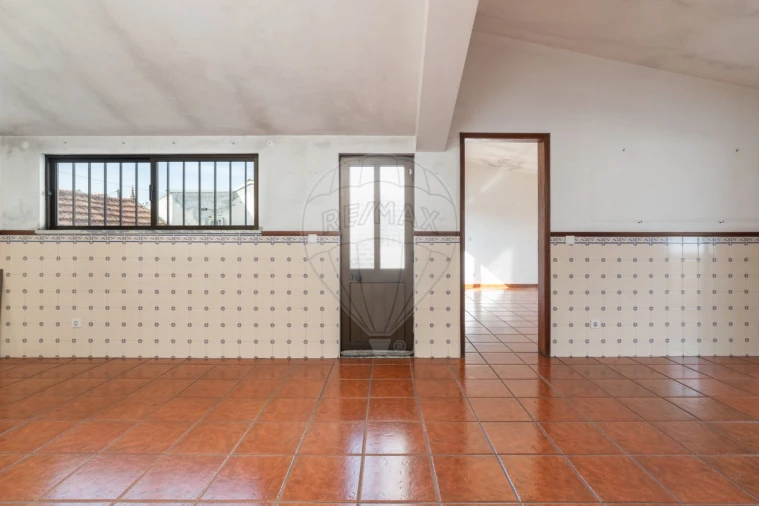 Moradia T4 para Venda em Oliveirinha Foto 27