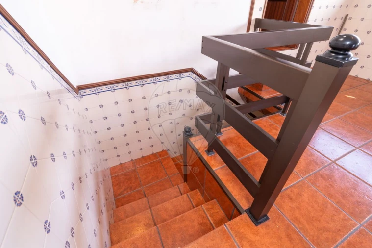 Moradia T4 para Venda em Oliveirinha Foto 30