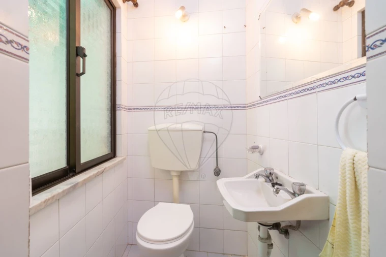 Moradia T4 para Venda em Oliveirinha Foto 34