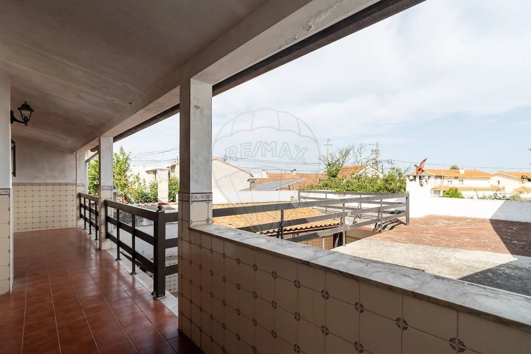 Moradia T4 para Venda em Oliveirinha Foto 40