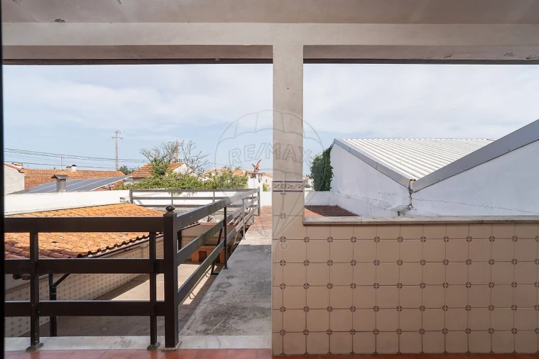 Moradia T4 para Venda em Oliveirinha Foto 36