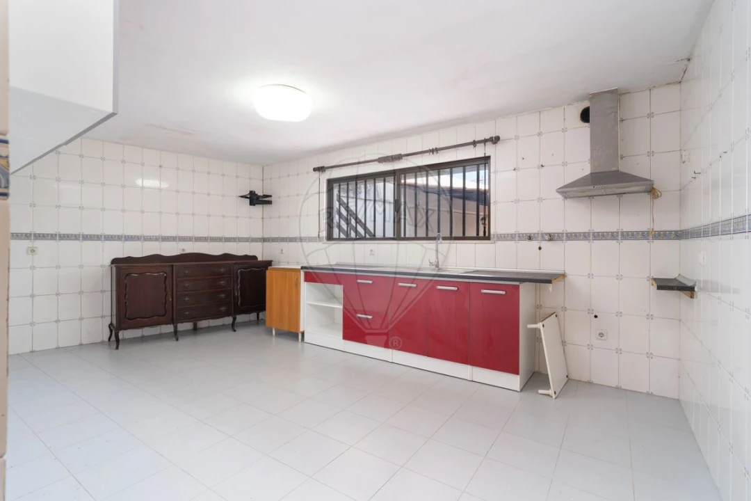 Moradia T4 para Venda em Oliveirinha Foto 11