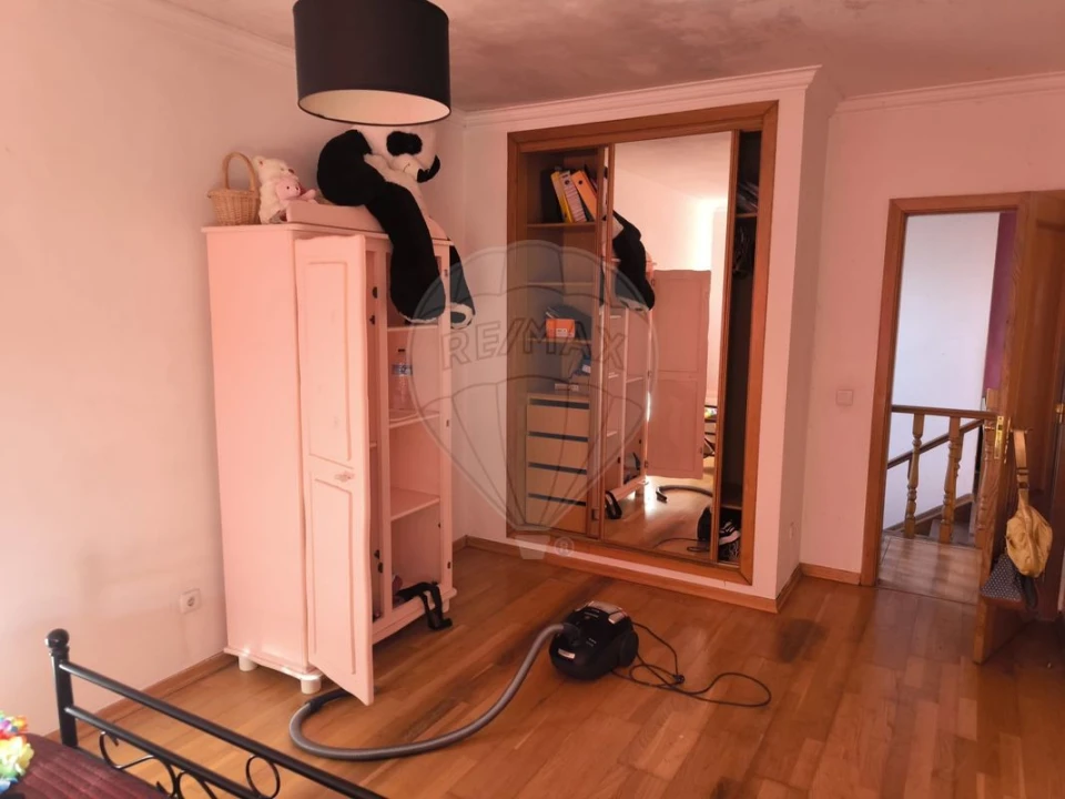 Moradia T4 para Venda em Cadaval e Pêro Moniz Foto 6