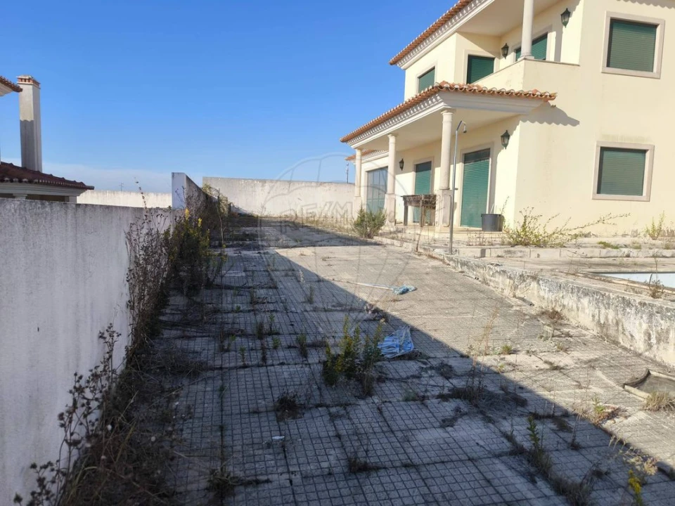 Moradia T4 para Venda em Cadaval e Pêro Moniz Foto 42