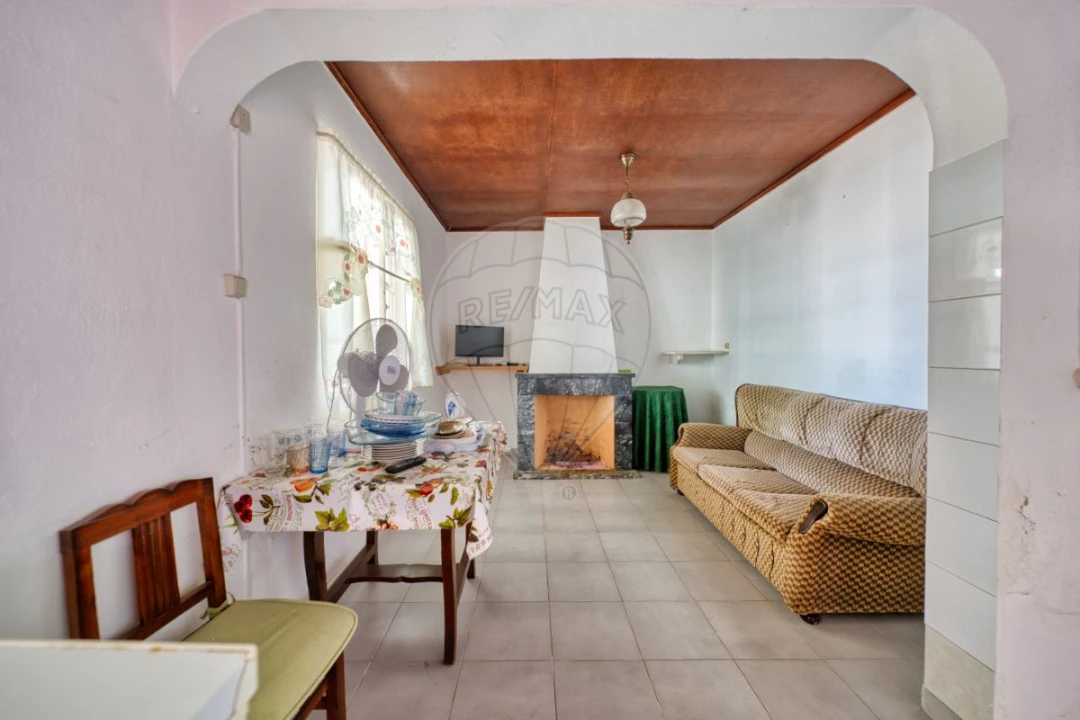 Moradia T2 para Venda em Benfica do Ribatejo Foto 18