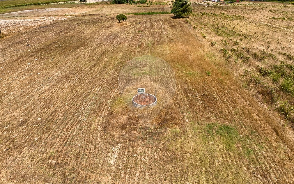 Moradia T2 para Venda em Benfica do Ribatejo Foto 40