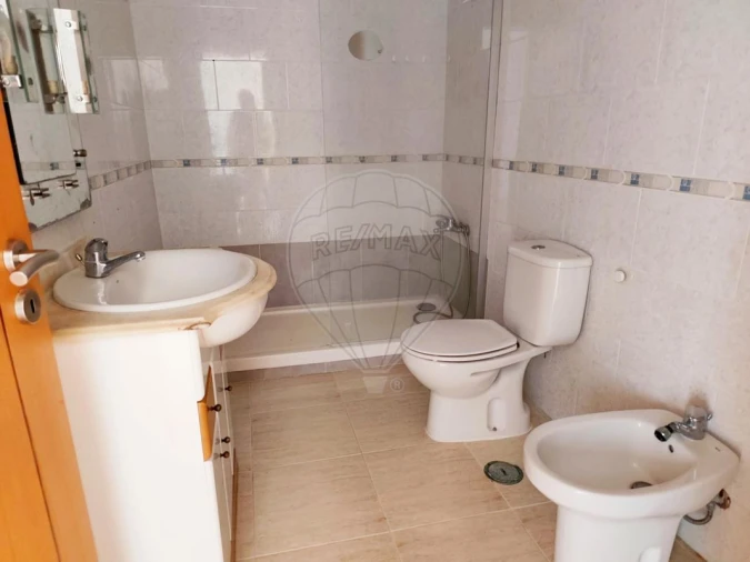 Apartamento T3 para Venda em Azambuja Foto 11