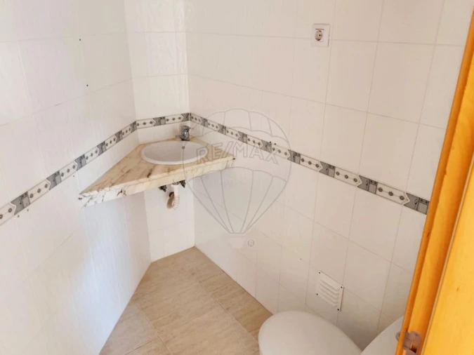 Apartamento T3 para Venda em Azambuja Foto 15
