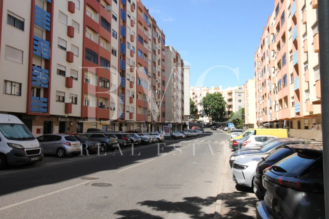 Escritório para Venda em Cacém e São Marcos Foto 14