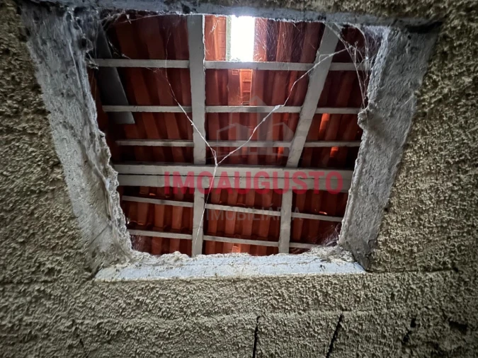 Moradia T1 para Venda em Prados Foto 7