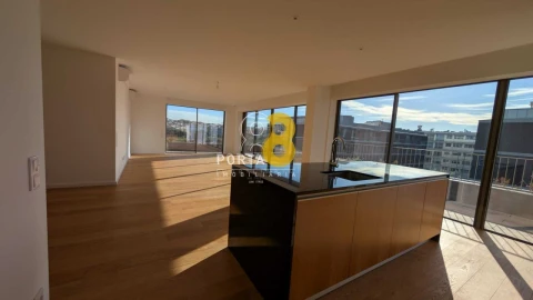 Apartamento T4 para Venda em Matosinhos e Leça da Palmeira