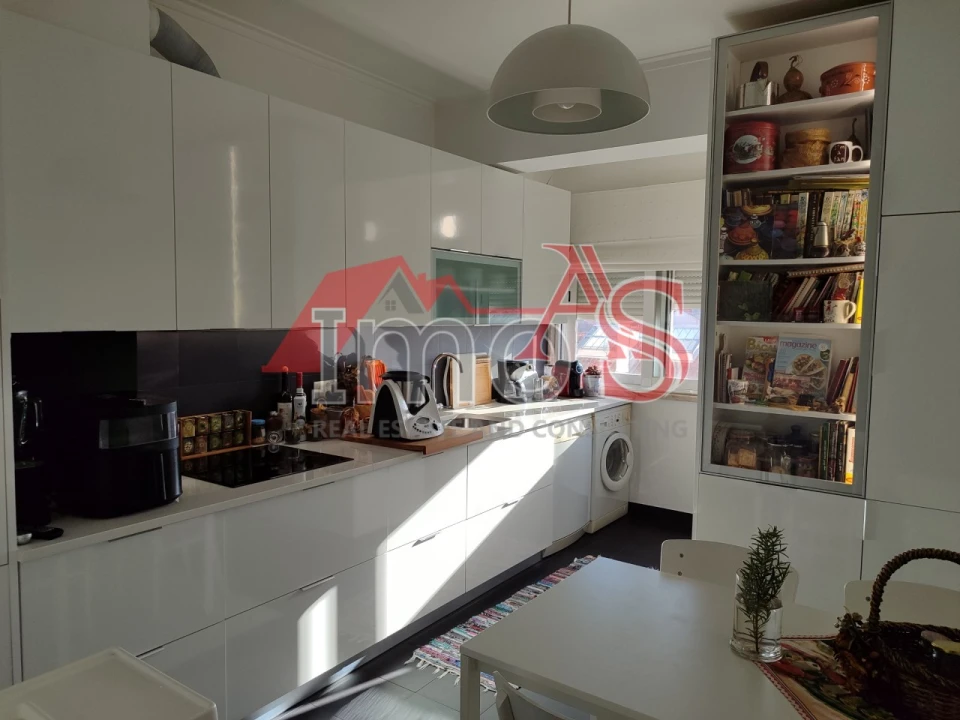 Apartamento T3 para Venda em Queluz e Belas Foto 10