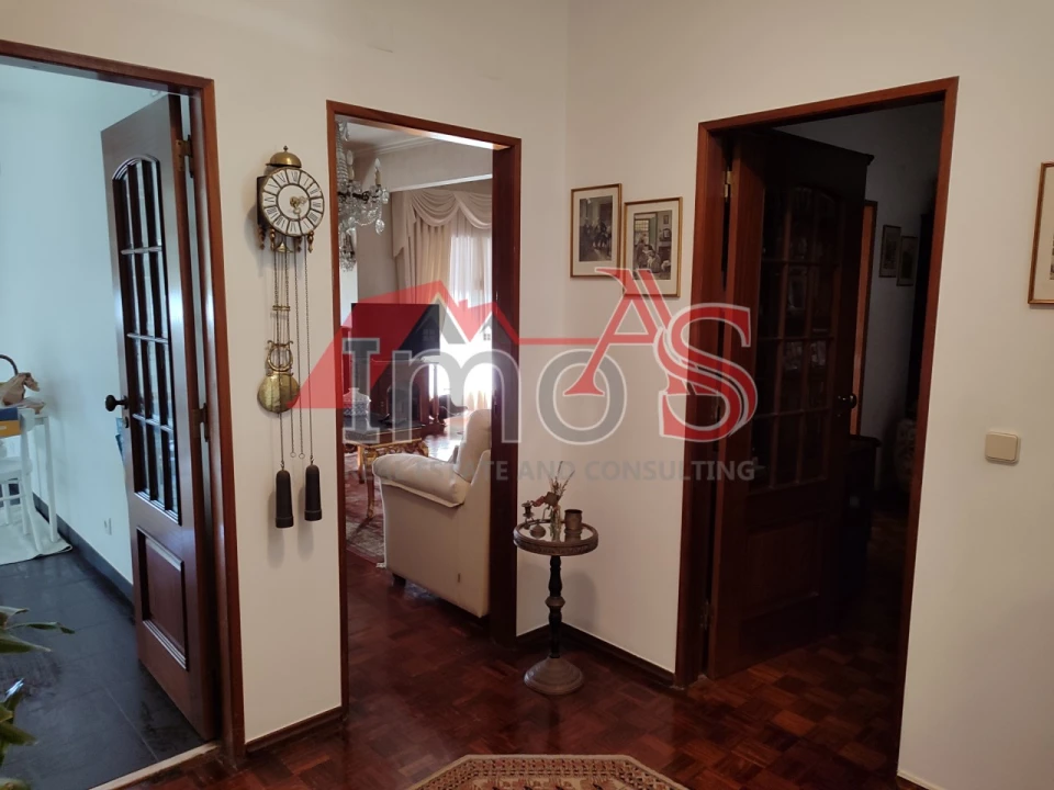 Apartamento T3 para Venda em Queluz e Belas Foto 6