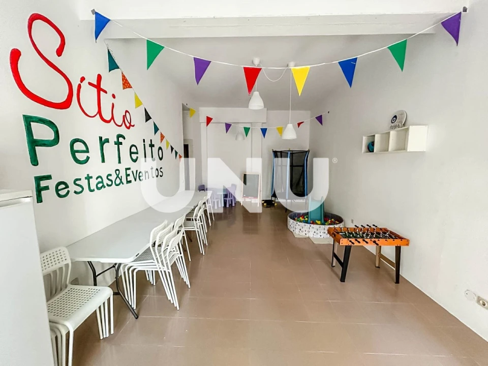 Loja para Arrendamento em Alenquer (Santo Estêvão e Triana) Foto 15