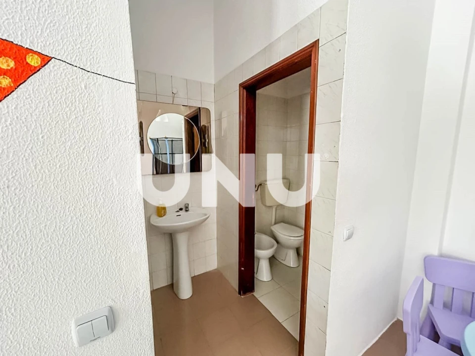 Loja para Arrendamento em Alenquer (Santo Estêvão e Triana) Foto 16