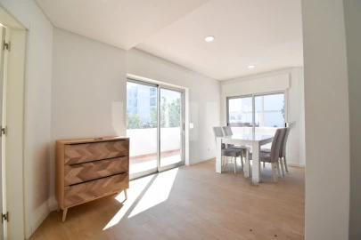 Apartamento T2 para Arrendamento em Cascais e Estoril