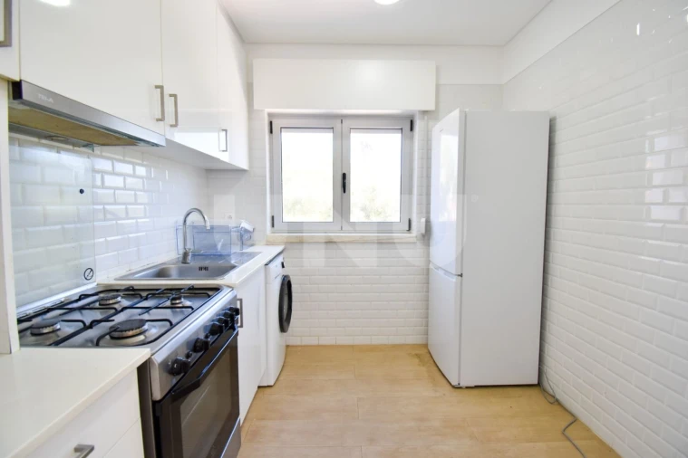 Apartamento T2 para Arrendamento em Cascais e Estoril Foto 3