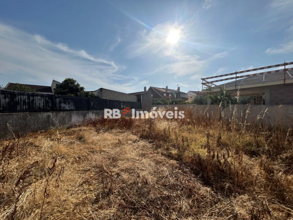 Moradia T3 para Venda em São João Baptista e Santa Maria dos Olivais Foto 13