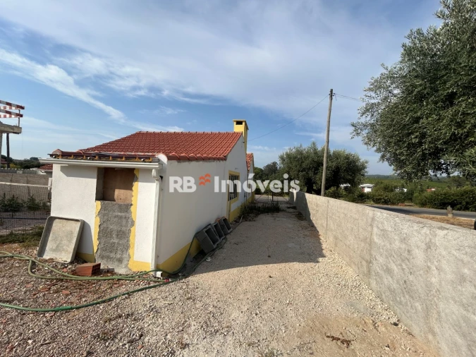 Moradia T3 para Venda em São João Baptista e Santa Maria dos Olivais Foto 10