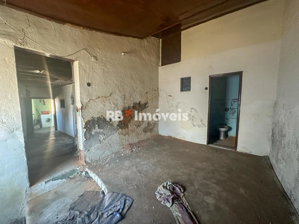 Moradia T7 para Venda em Asseiceira Foto 21