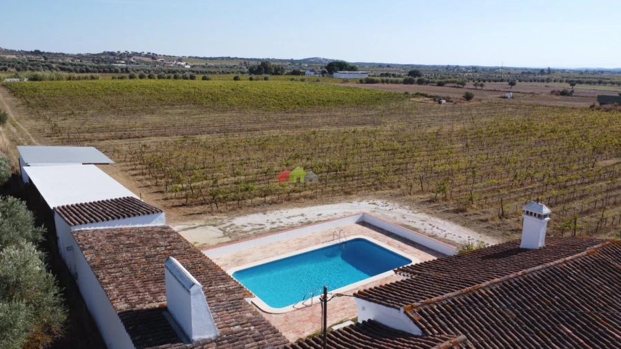 Quinta T2 para Venda em Redondo Foto 5