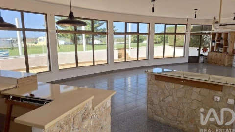 Loja para Venda em Vila de Sagres