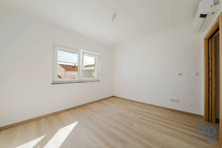 Moradia T2 para Venda em Ferrel Foto 12