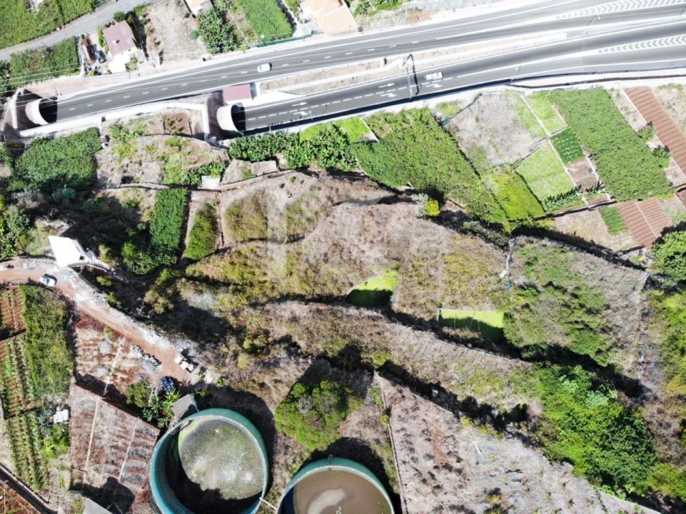 Terreno para Venda em Estreito de Camara de Lobos Foto 5