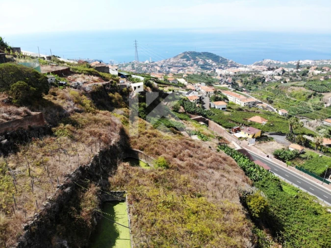 Terreno para Venda em Estreito de Camara de Lobos Foto 6