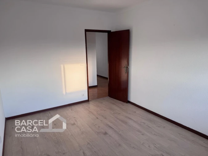 Apartamento T3 para Venda em Arcozelo Foto 17