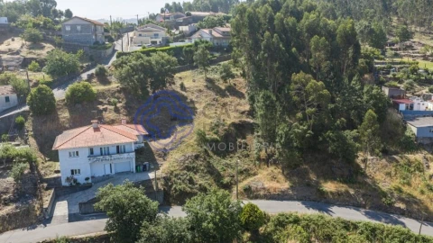 Terreno para Venda em Rebordões