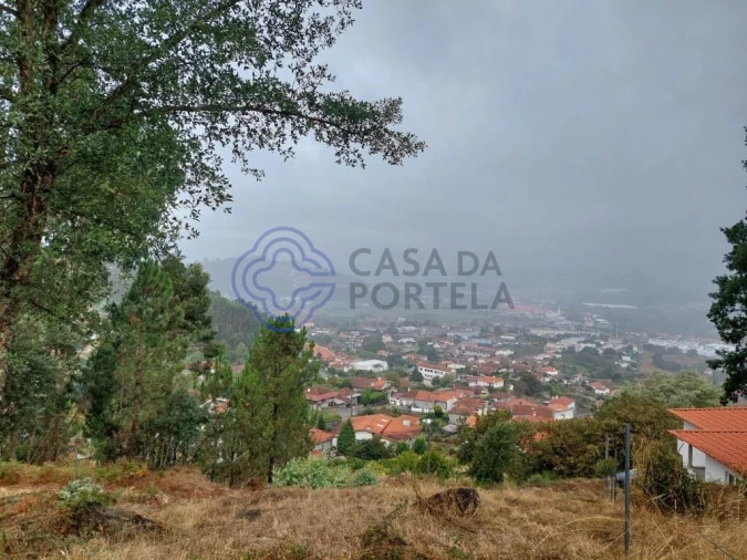 Terreno para Venda em Rebordões Foto 2