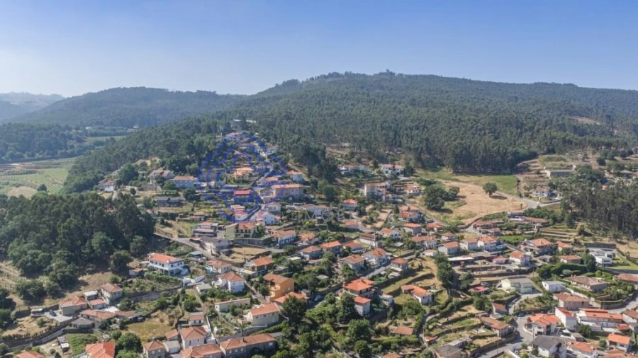Terreno para Venda em Rebordões Foto 2