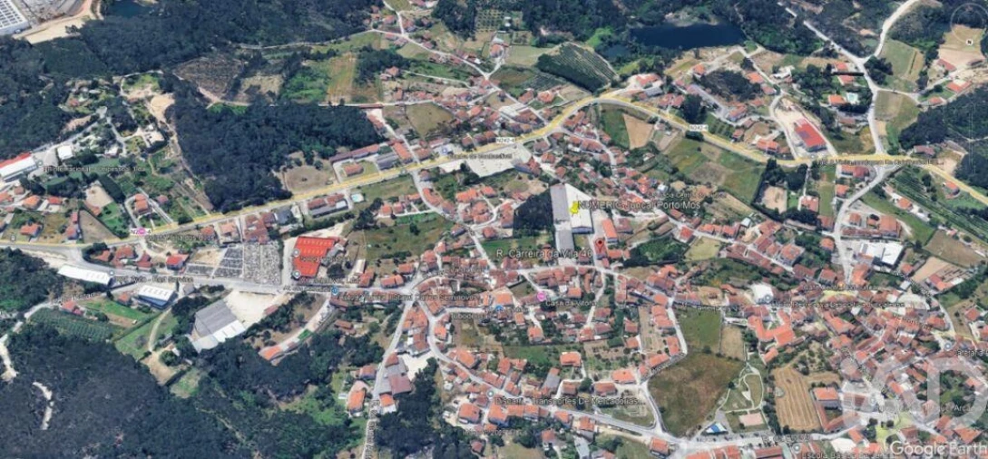 Loja para Arrendamento em Juncal Foto 2