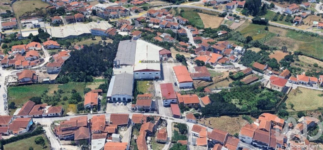 Loja para Arrendamento em Juncal Foto 3