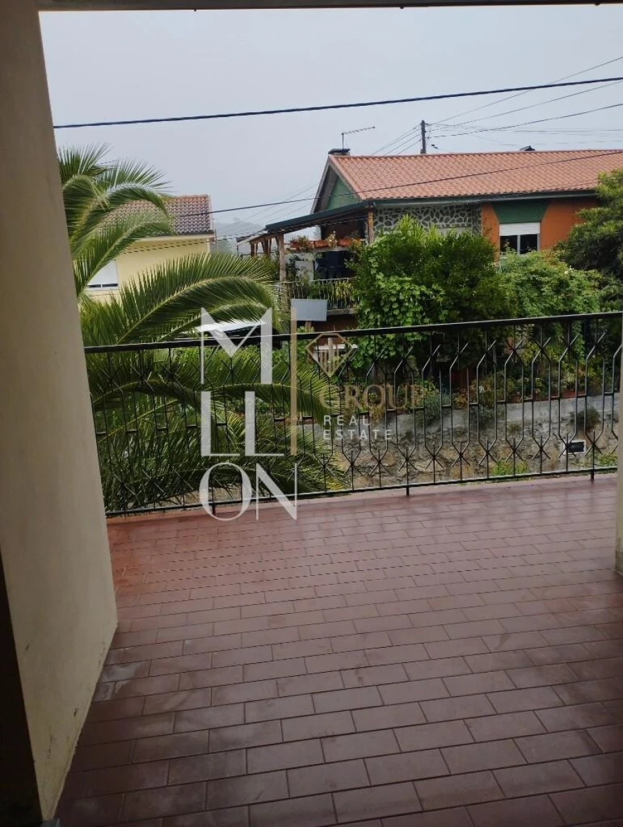 Moradia T2 para Venda em Fregim Foto 3