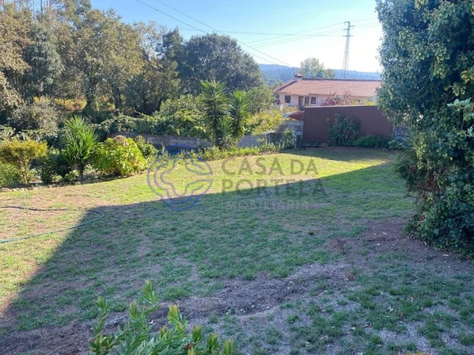 Moradia T1 para Venda em Escapães Foto 12