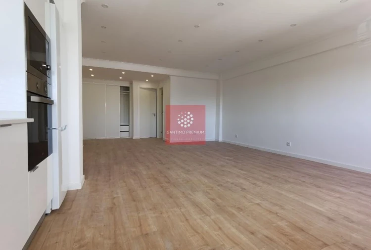 Apartamento T2 para Venda em Alfragide Foto 5