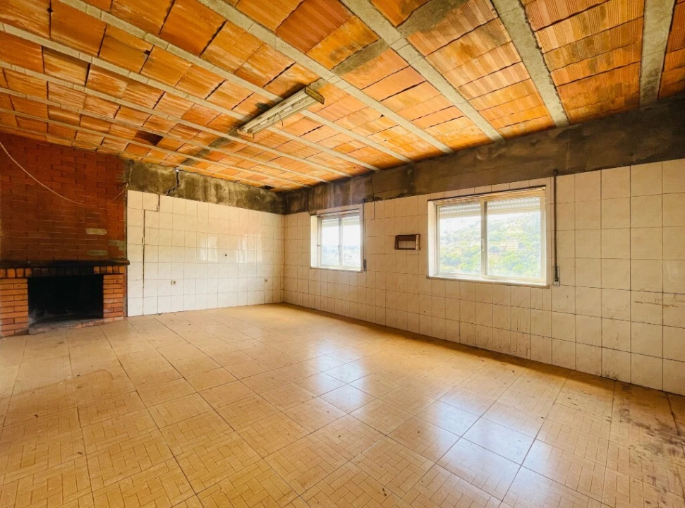 Moradia T5 para Venda em Ceira Foto 5