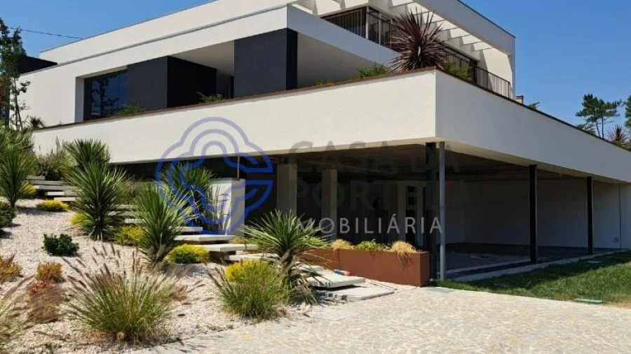 Moradia T5 para Venda em Torres do Mondego